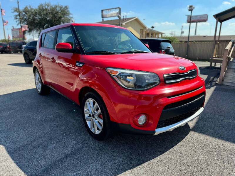 2017 Kia Soul null photo 5