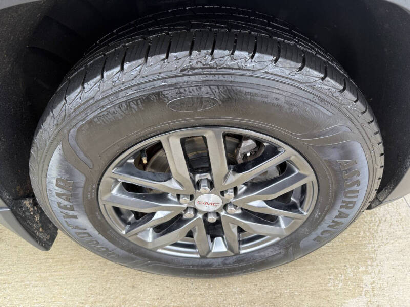 2017 GMC Acadia SLT-1