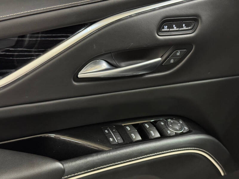 2023 Cadillac Escalade-V ESV