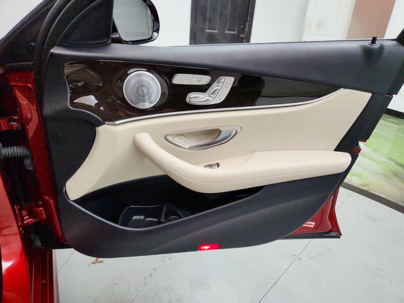 2019 Mercedes-Benz E-Class E 300