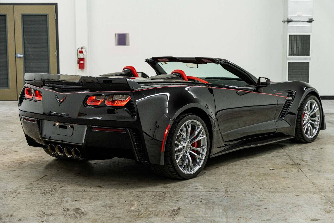 2015 CHEVROLET Corvette Convertible - $56,999