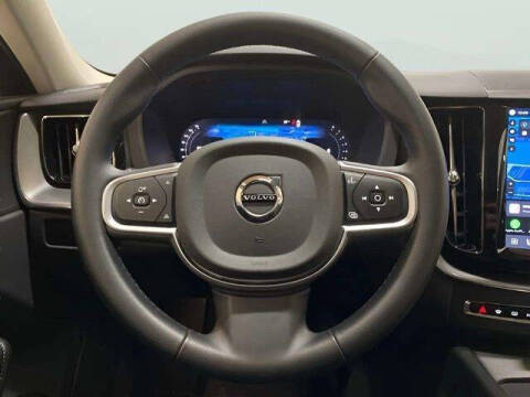 2025 Volvo XC60 B5 Core Dark Theme