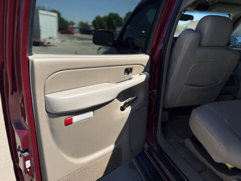 2004 Chevrolet Suburban 1500 LT