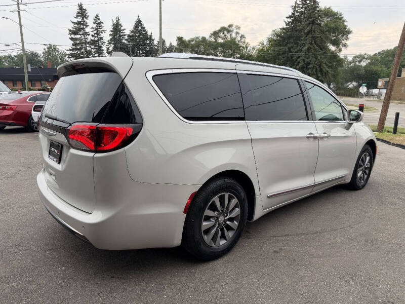 2019 Chrysler Pacifica Touring L Plus
