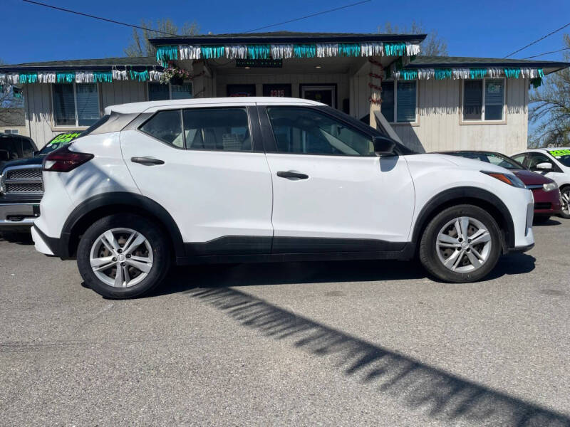 2021 Nissan Kicks S