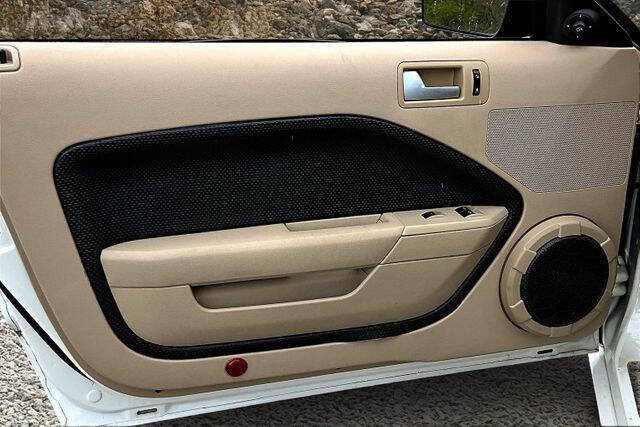 2007 Ford Mustang GT Deluxe