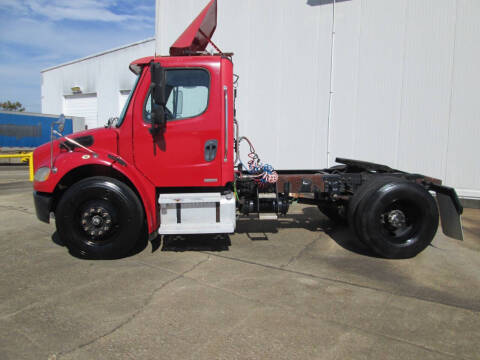 2005 Freightliner Business class M2