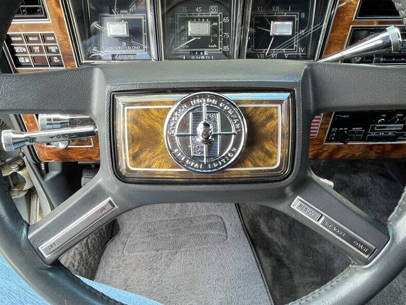 1984 Lincoln Town Car