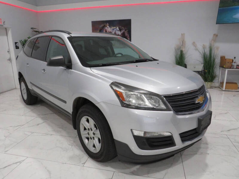 2017 Chevrolet Traverse LS's photo