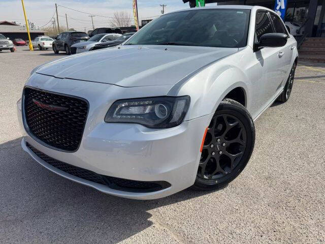 2022 Chrysler 300 for sale at SOUTHWEST AUTO GROUP-EL PASO in El Paso TX