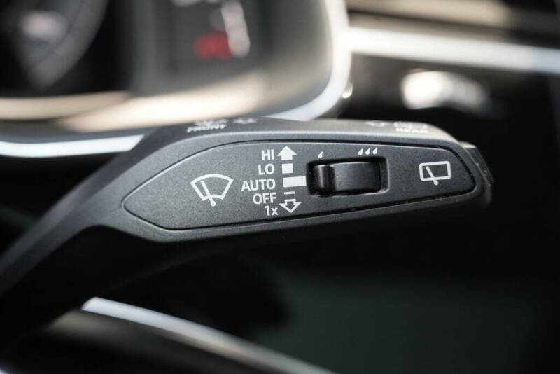 2022 Audi SQ8 4.0T quattro Prestige