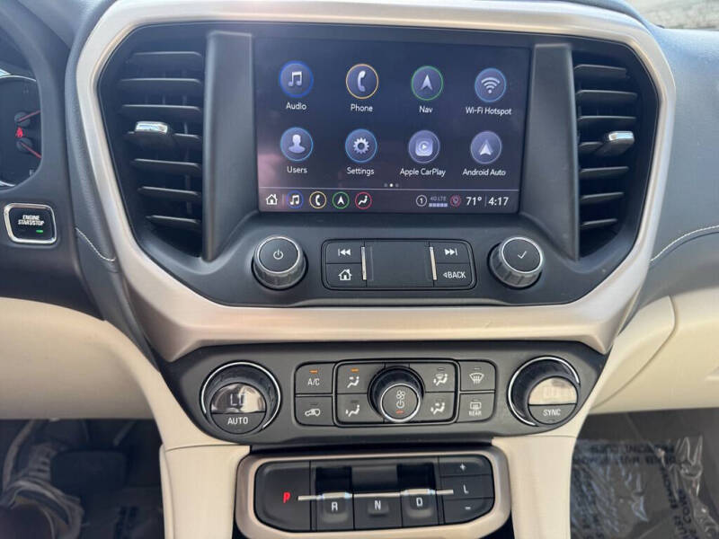 2023 GMC Acadia Denali