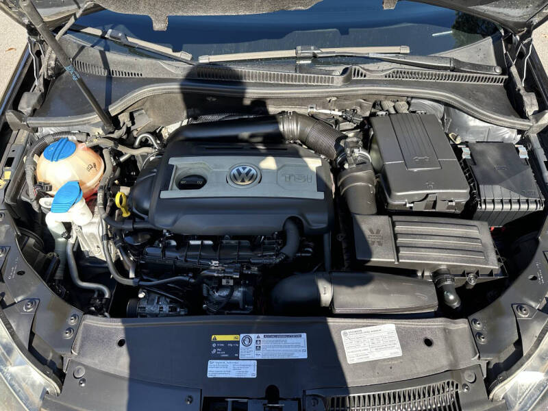 2014 Volkswagen GTI Wolfsburg Edition PZEV