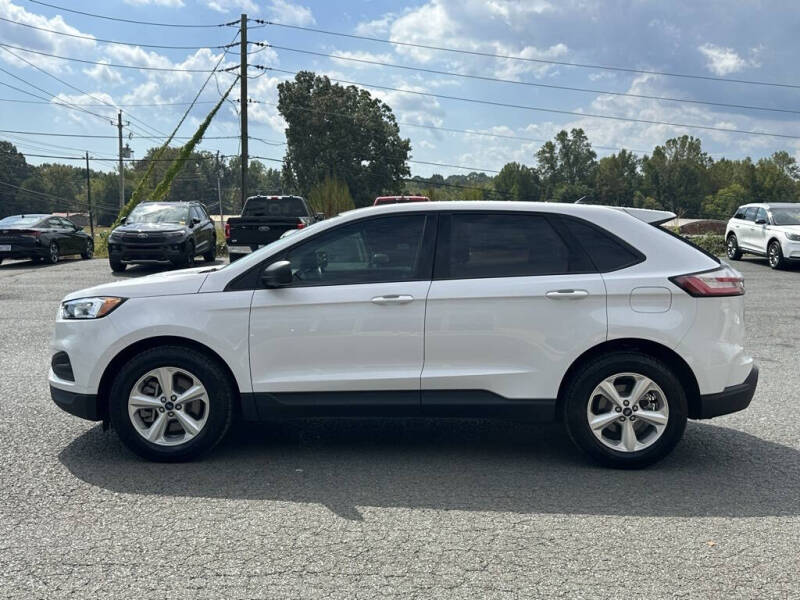 2021 Ford Edge SE