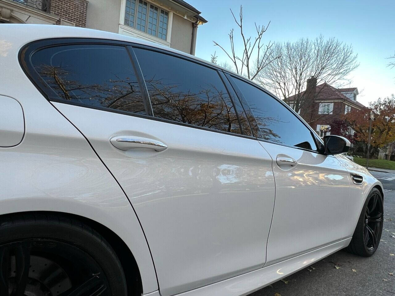 2013 BMW M5 Sedan - $27,900
