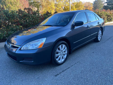 2006 Honda Accord for sale at Battleground Collision Center And Auto Sales LLC. in Kings Mountain NC