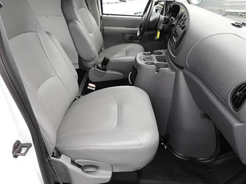 2003 Ford E-Series E-250