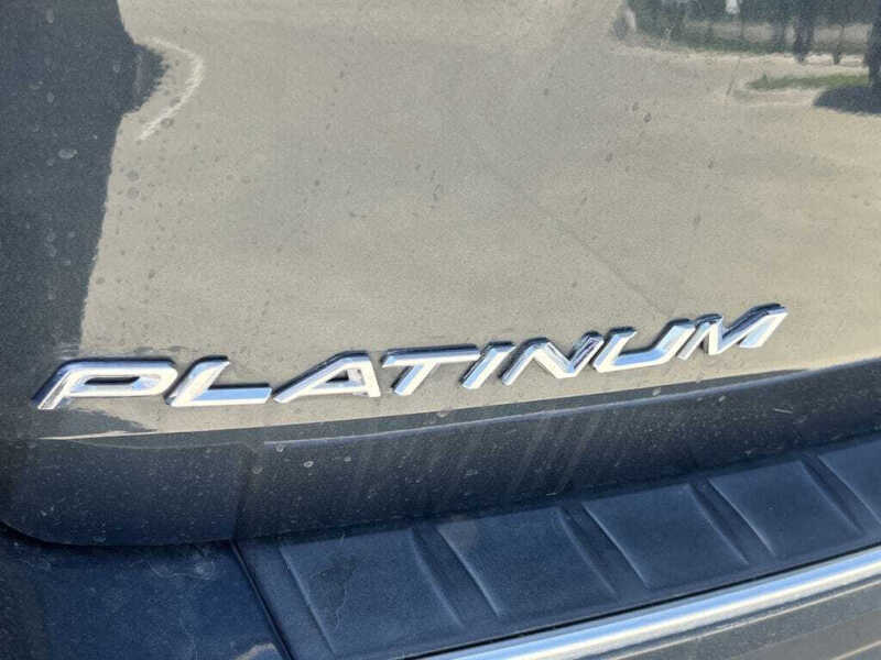 2022 Ford Explorer Platinum