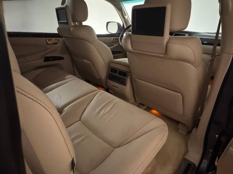 2013 Lexus LX 570
