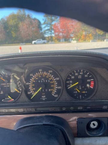 1988 Mercedes-Benz 300-Class