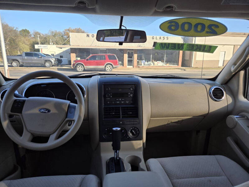 2006 Ford Explorer XLS