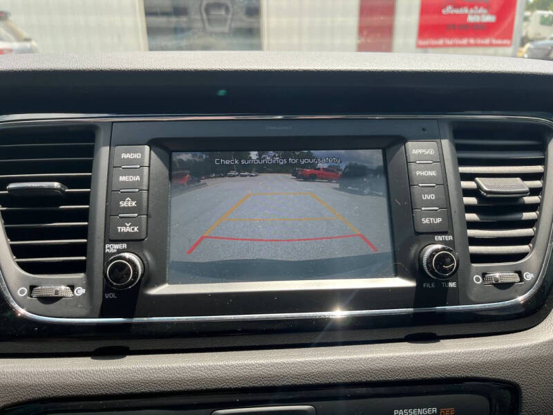 2017 Kia Sedona
