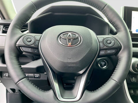 2025 Toyota RAV4 Hybrid XLE Premium