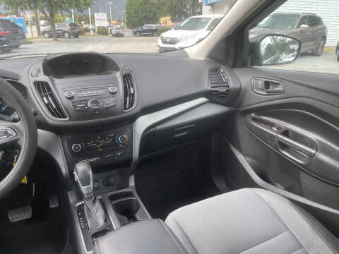 2019 Ford Escape S
