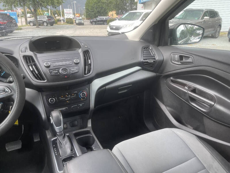 2019 Ford Escape S