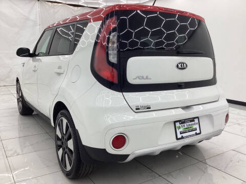 2017 Kia Soul +