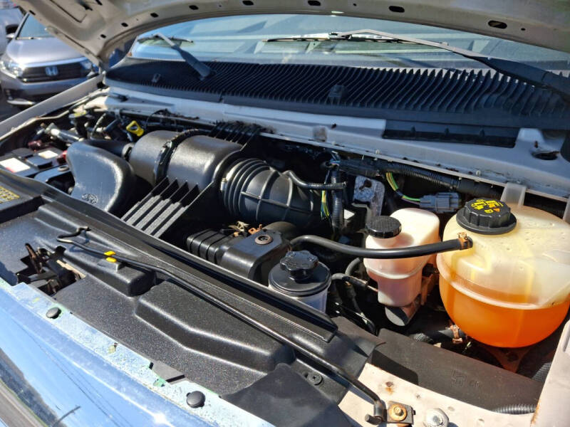 2013 Ford E-Series E-150 XLT