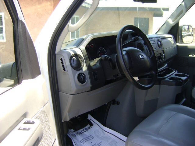 2013 Ford E-Series E-350 SD XL