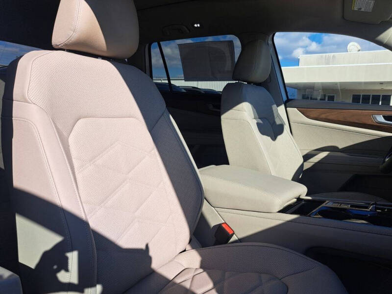 2026 Volkswagen Atlas SE