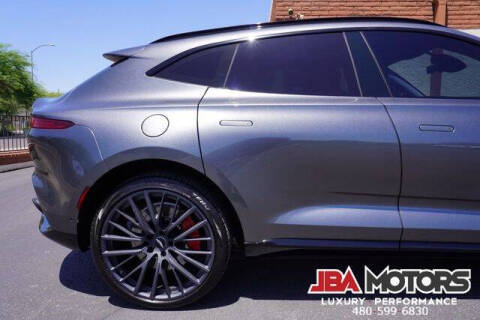 2021 Aston Martin DBX