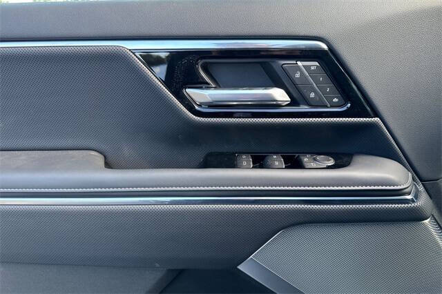 2025 GMC Sierra EV Denali