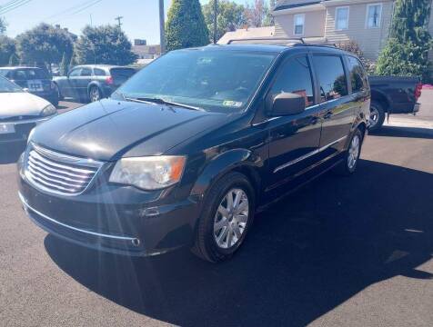 2013 Chrysler Town and Country for sale at C'S Auto Sales in Lebanon PA