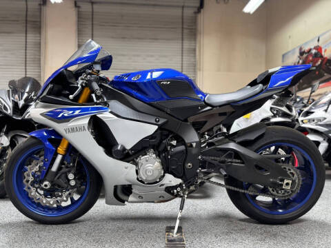 2015 Yamaha YZF-R1
