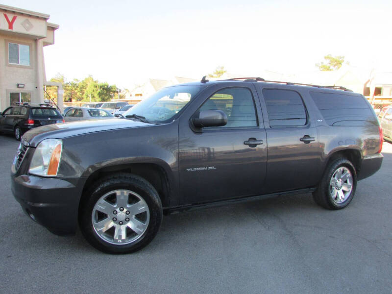 2010 GMC Yukon XL SLT1 photo 6