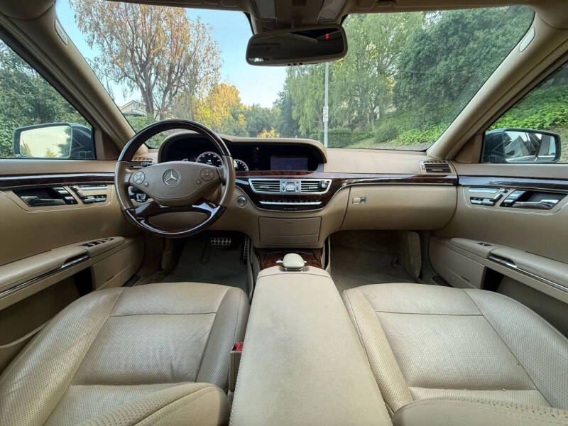 2012 Mercedes-Benz S-Class S 550 4MATIC