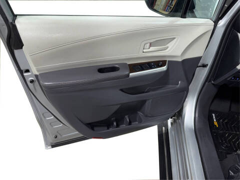 2021 Toyota Sienna LE 8-Passenger