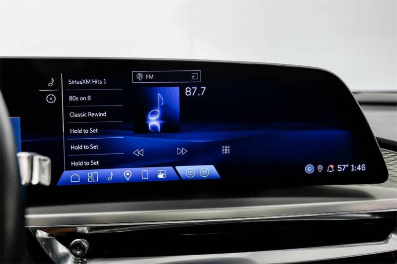 2024 Cadillac LYRIQ Luxury 1