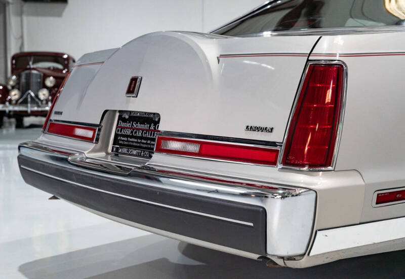 1990 Lincoln Mark VII Bill Blass