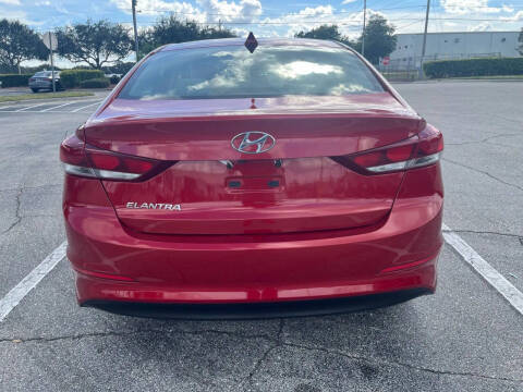 2018 Hyundai Elantra