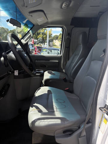 2013 Ford E-Series E-250