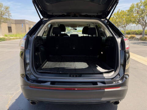 2018 Ford Edge SE