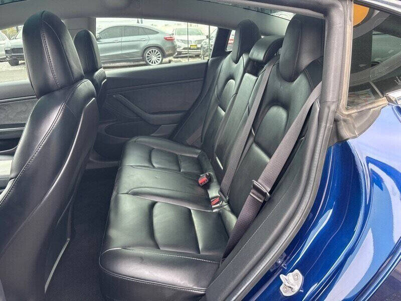 2019 Tesla Model 3 Standard Range Plus