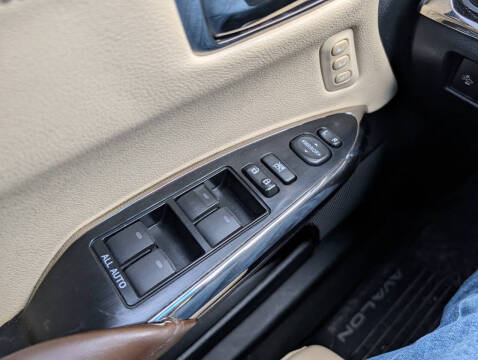 2017 Toyota Avalon XLE Premium