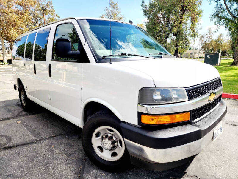 2018 Chevrolet Express LT 2500