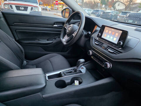 2022 Nissan Altima 2.5 S