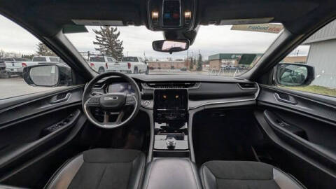 2024 Jeep Grand Cherokee L Altitude